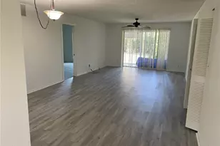 221 Cypress Way E, Naples, FL 34110 - Photo 3