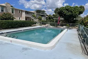 221 Cypress Way E, Naples, FL 34110 - Photo 21