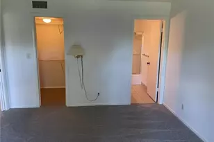 221 Cypress Way E, Naples, FL 34110 - Photo 11