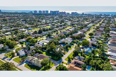 794 97th Ave N, Naples, FL 34108 - Photo 3