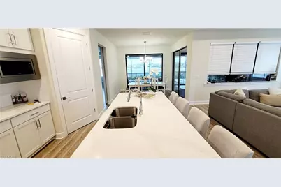 2045 Yellowfin Cir W, Naples, FL 34114 - Photo 5