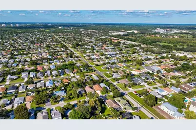 790 97th Ave N, Naples, FL 34108 - Photo 7