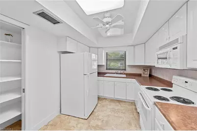 4515 Country Club Blvd #103, Cape Coral, FL 33904 - Photo 11