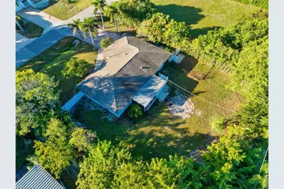 565 100th Ave N, Naples, FL 34108 - Photo 13