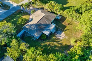 565 100th Ave N, Naples, FL 34108 - Photo 13