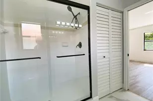 6645 Huntington Lakes Cir, Naples, FL 34119 - Photo 15