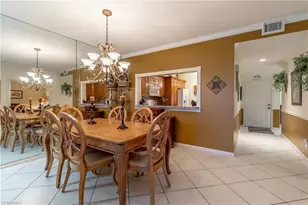 725 Saratoga Cir, Naples, FL 34104 - Photo 9