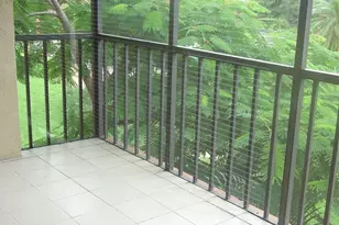 110 Cypress Way E, Naples, FL 34110 - Photo 5