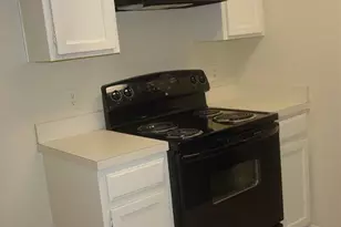 110 Cypress Way E, Naples, FL 34110 - Photo 11