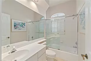 15279 Devon Green Ln, Naples, FL 34110 - Photo 21