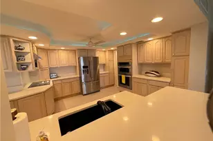 15 Bluebill Ave, Naples, FL 34108 - Photo 7