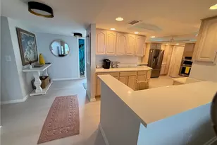 15 Bluebill Ave, Naples, FL 34108 - Photo 5