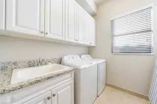 13418 Silktail Dr, Naples, FL 34109 - Photo 7