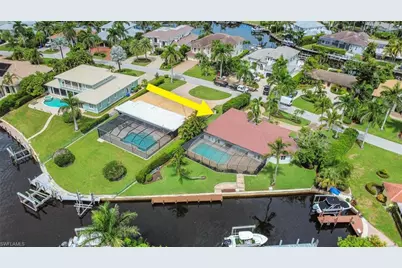 2105 Sheepshead Dr, Naples, FL 34102 - Photo 29