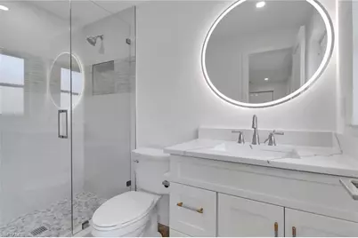 2105 Sheepshead Dr, Naples, FL 34102 - Photo 23