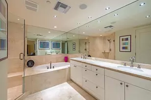 7117 Pelican Bay Blvd, Naples, FL 34108 - Photo 9