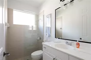 982 Tivoli Ct, Naples, FL 34104 - Photo 33