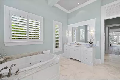 532 Pine Grove Ln, Naples, FL 34103 - Photo 23