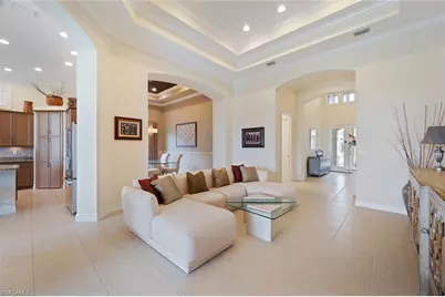 12440 Wisteria Dr, Naples, FL 34120 - Photo 5