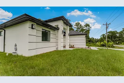 178 McArthur Blvd, Lehigh Acres, FL 33974 - Photo 9