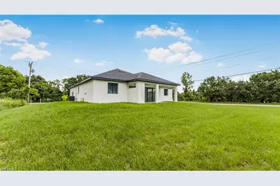 178 McArthur Blvd, Lehigh Acres, FL 33974 - Photo 13