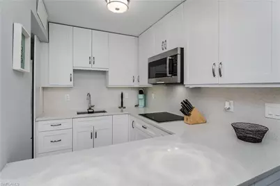 1295 Gulf Shore Blvd S #128, Naples, FL 34102 - Photo 7