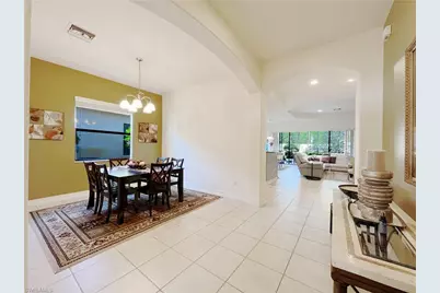 1366 Serrano Cir, Naples, FL 34105 - Photo 3