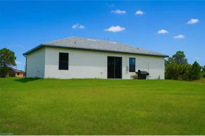 432 Raymer St, Lehigh Acres, FL 33974 - Photo 15