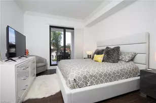 1035 3rd Ave S, Naples, FL 34102 - Photo 11