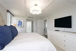 6849 Grenadier Blvd, Naples, FL 34108 - Photo 9