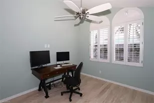 1080 5th St S, Naples, FL 34102 - Photo 17