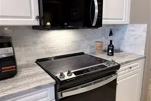 2820 Cypress Trace Cir, Naples, FL 34119 - Photo 9