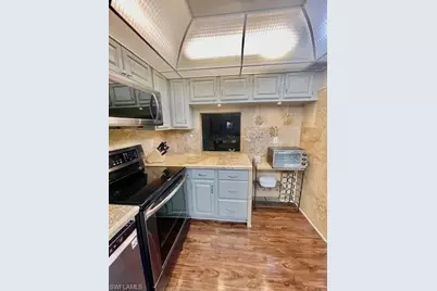 37 High Point Cir E #209, Naples, FL 34103 - Photo 17
