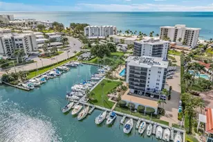 2170 Gulf Shore Blvd N, Naples, FL 34102 - Photo 21