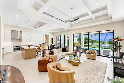 4646 Crayton Rd, Naples, FL 34103 - Photo 5