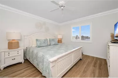 10682 Gulf Shore Dr #205, Naples, FL 34108 - Photo 13