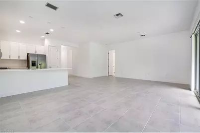 12448 Violet Ln, Naples, FL 34120 - Photo 7