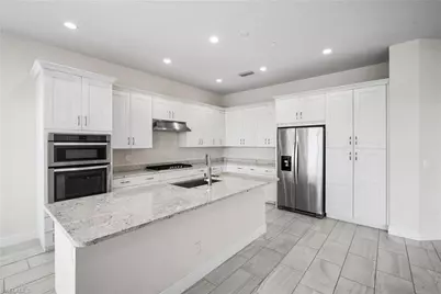 8936 Saint Lucia Dr #202, Naples, FL 34114 - Photo 9