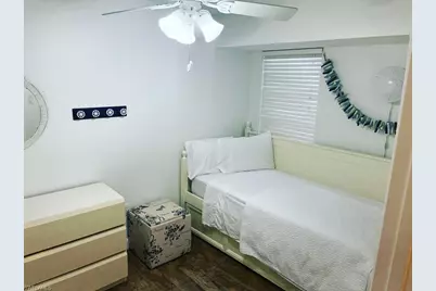 6060 Golden Oaks Ln, Naples, FL 34119 - Photo 9