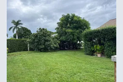 10298 Boca Cir, Naples, FL 34109 - Photo 15