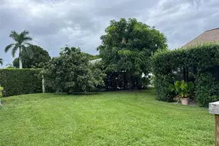 10298 Boca Cir, Naples, FL 34109 - Photo 15