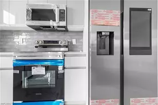 1806 NE 21st Pl, Cape Coral, FL 33909 - Photo 13