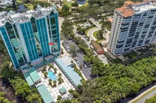 7515 Pelican Bay Blvd, Naples, FL 34108 - Photo 47