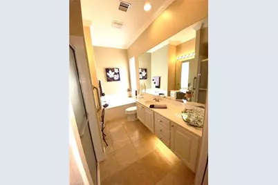7662 Sicilia Ct, Naples, FL 34114 - Photo 21