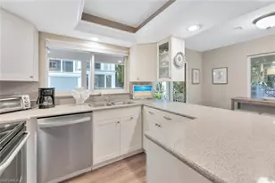 180 6th Ave S, Naples, FL 34102 - Photo 13