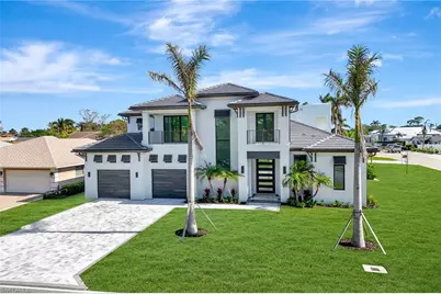 10720 Vanderbilt Dr, Naples, FL 34108 - Photo 13
