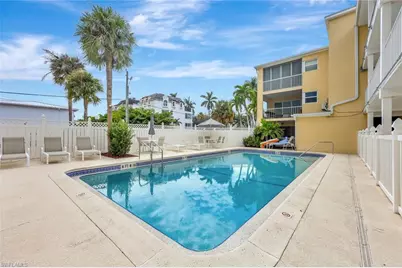 900 8th Ave S #104, Naples, FL 34102 - Photo 17