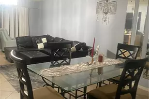 653 Squire Cir, Naples, FL 34104 - Photo 17