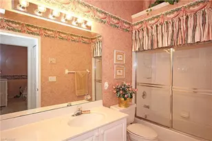 322 Melrose Pl, Naples, FL 34104 - Photo 11