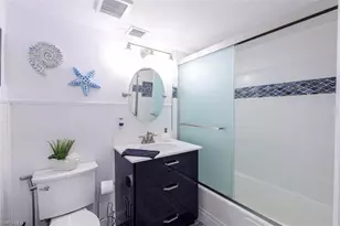 1 Bluebill Ave, Naples, FL 34108 - Photo 15